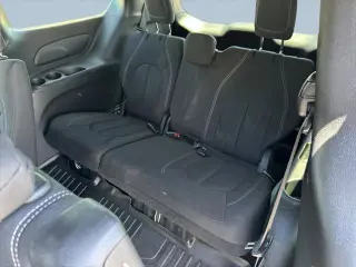 Chrysler Pacifica 2019 Touring Plus 4dr Mini-Van