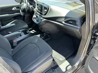 Chrysler Pacifica 2019 Touring Plus 4dr Mini-Van