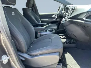 Chrysler Pacifica 2019 Touring Plus 4dr Mini-Van