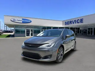 Chrysler Pacifica 2019 Touring Plus 4dr Mini-Van