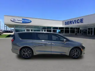 Chrysler Pacifica 2019 Touring Plus 4dr Mini-Van