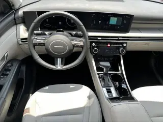 Hyundai TUCSON 2026 SEL Premium 4dr SUV