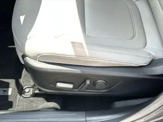 Hyundai TUCSON 2026 SEL Premium 4dr SUV