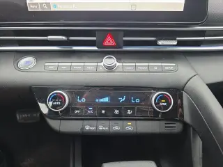 Hyundai ELANTRA 2024 SEL 4dr Sedan