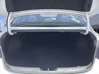 Hyundai ELANTRA 2024 Limited 4dr Sedan