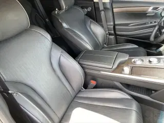 Genesis GV80 2024 AWD 2.5T 4dr SUV