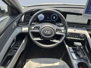Hyundai ELANTRA 2024 Limited 4dr Sedan
