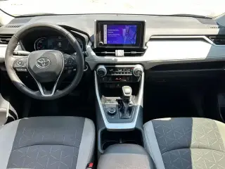 Toyota RAV4 Hybrid 2024 AWD XLE 4dr SUV
