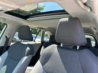 Toyota RAV4 Hybrid 2024 AWD XLE 4dr SUV