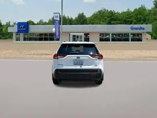 Toyota RAV4 Hybrid 2024 AWD XLE 4dr SUV