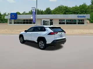 Toyota RAV4 Hybrid 2024 AWD XLE 4dr SUV