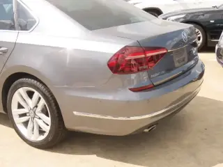 Volkswagen Passat 2017 1.8T SEL Premium 4dr Sedan