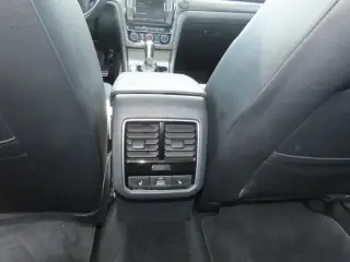 Volkswagen Passat 2017 1.8T SEL Premium 4dr Sedan