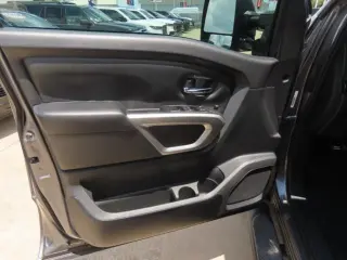 Nissan Titan 2021 4x4 SV 4dr Crew Cab 5.6 ft. SB