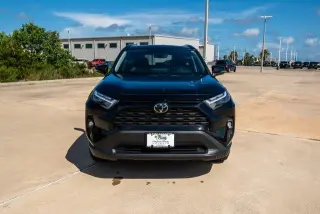 Toyota RAV4 2024 XLE Premium 4dr SUV