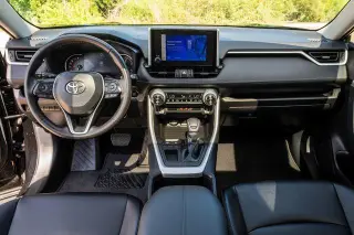 Toyota RAV4 2024 XLE Premium 4dr SUV