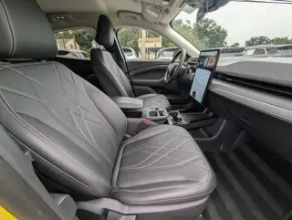 Ford Mustang Mach-E 2025 AWD Select 4dr SUV