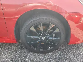 Nissan Sentra 2017 SR TURBO 4dr Sedan 6M