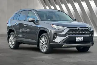Toyota RAV4 2022 AWD Limited 4dr SUV