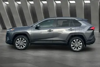 Toyota RAV4 2022 AWD Limited 4dr SUV