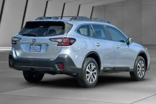 Subaru Outback 2021 AWD Base 4dr Crossover