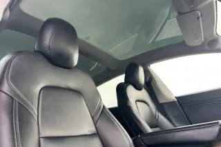 Tesla Model 3 2019 Mid Range 4dr Fastback