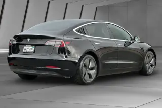 Tesla Model 3 2019 Mid Range 4dr Fastback