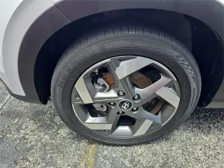 Hyundai VENUE 2022 Limited 4dr Crossover