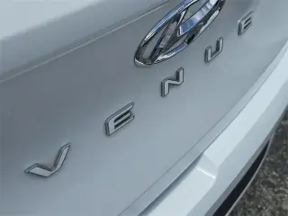 Hyundai VENUE 2022 Limited 4dr Crossover