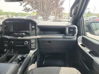 Ford F-150 2023 4x4 Lariat 4dr SuperCrew 5.5 ft. SB