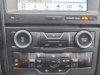Ford Explorer 2017 AWD XLT 4dr SUV