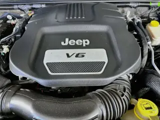 Jeep Wrangler Unlimited 2017 4x4 Sport 4dr SUV