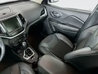 Jeep Cherokee 2015 4x4 Trailhawk 4dr SUV