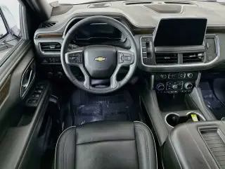 Chevrolet Suburban 2023 4x4 Premier 4dr SUV