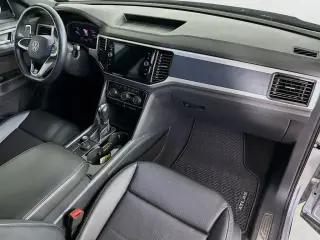 Volkswagen Atlas Cross Sport 2023 AWD SEL R-Line Black 4Motion 4dr SUV