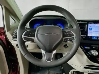 Chrysler Pacifica 2023 Touring L 4dr Mini-Van