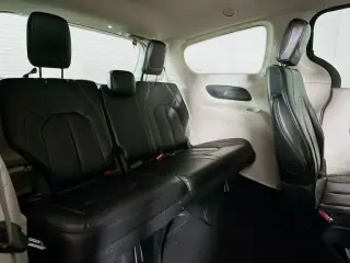 Chrysler Pacifica 2023 Touring L 4dr Mini-Van