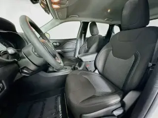 Jeep Cherokee 2020 Latitude 4dr SUV