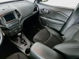 Jeep Cherokee 2020 Latitude 4dr SUV