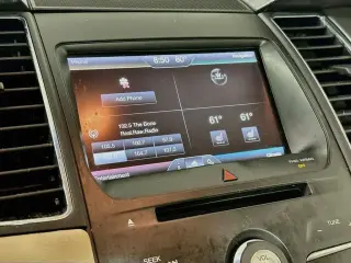 Ford Taurus 2015 SEL 4dr Sedan