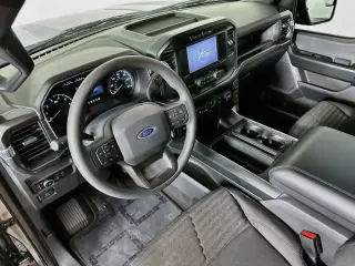 Ford F-150 2023 4x2 XL 4dr SuperCrew 5.5 ft. SB