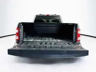 Ford F-150 2023 4x2 XL 4dr SuperCrew 5.5 ft. SB