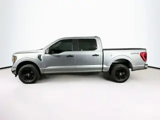 Ford F-150 2023 4x4 XL 4dr SuperCrew 5.5 ft. SB