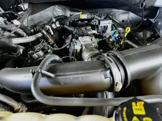 Ford F-150 2023 4x4 XL 4dr SuperCrew 5.5 ft. SB