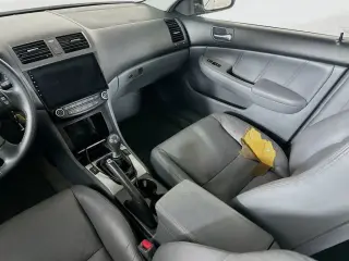 Honda Accord 2005 EX 4dr Sedan w/Leather