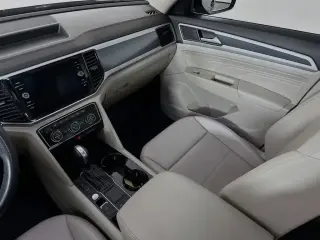 Volkswagen Atlas 2021 V6 SEL R-Line 4dr SUV (midyear release)