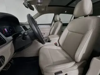 Volkswagen Atlas 2021 V6 SEL R-Line 4dr SUV (midyear release)