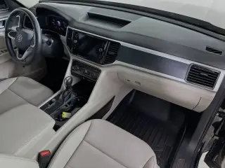Volkswagen Atlas 2021 V6 SEL R-Line 4dr SUV (midyear release)