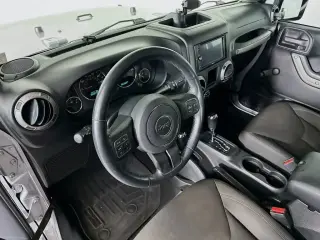 Jeep Wrangler Unlimited 2016 4x4 Sport S 4dr SUV