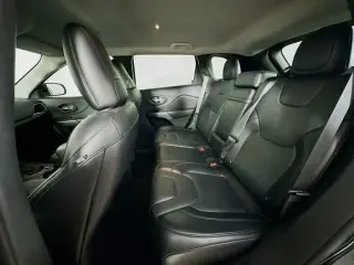 Jeep Cherokee 2019 4x4 High Altitude 4dr SUV